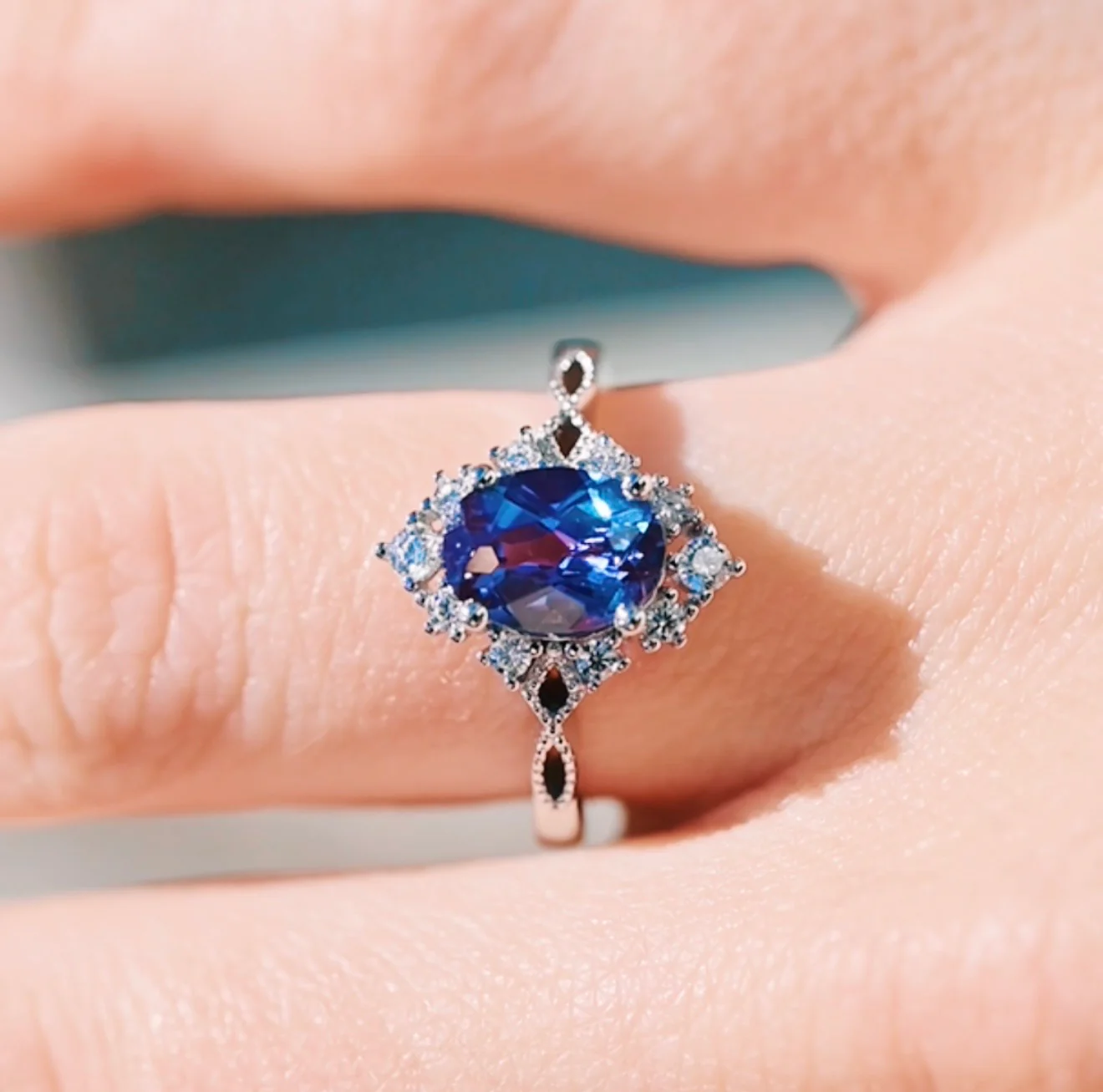 Nesta Alexandrite & Paula Shell Couples Ring Set - Image 4