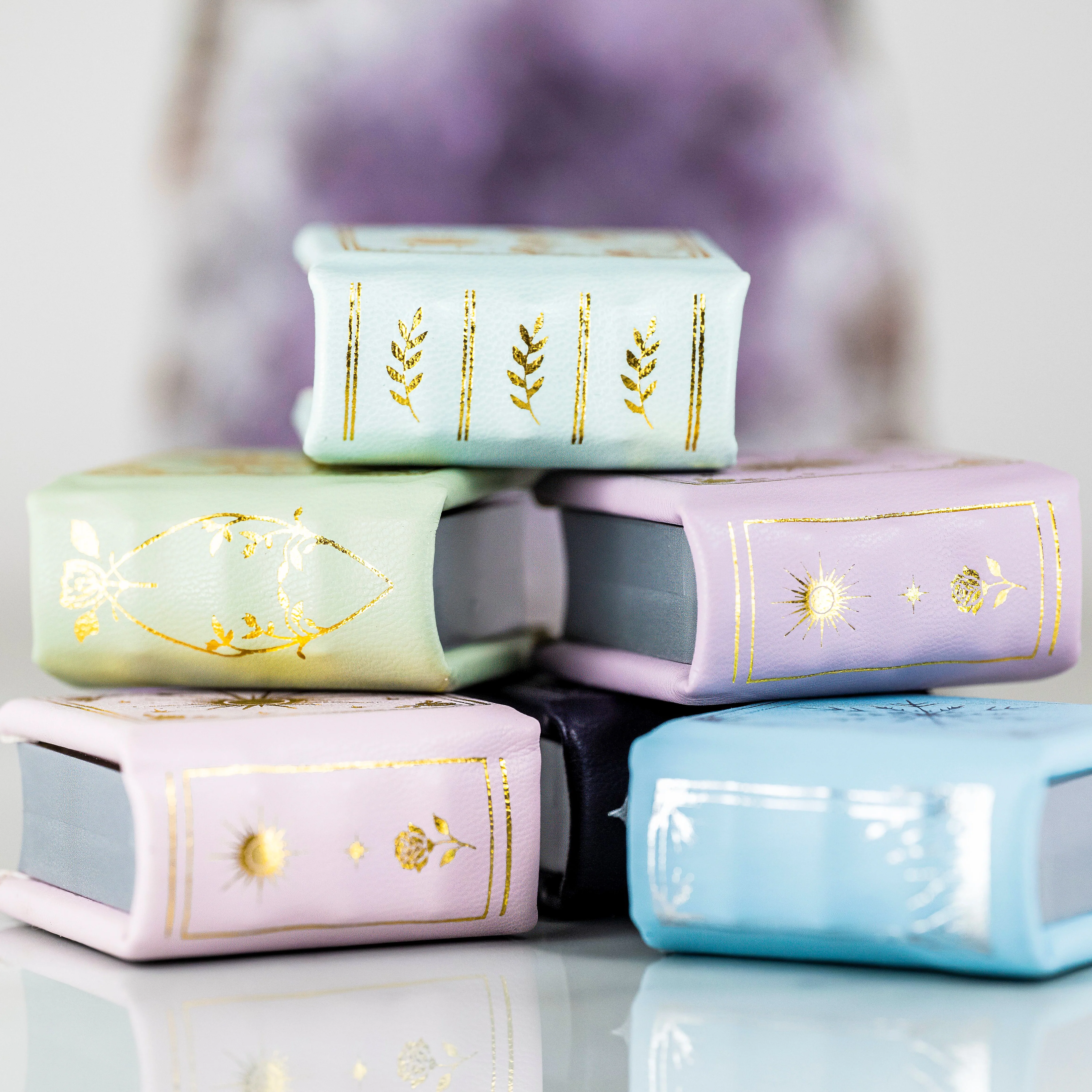 Night Court Handmade Leather Book Ring Box (Small) - Image 12